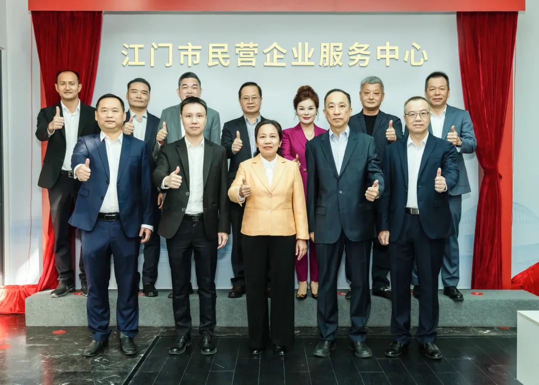 市委常委梁红武到市工商联调研指导